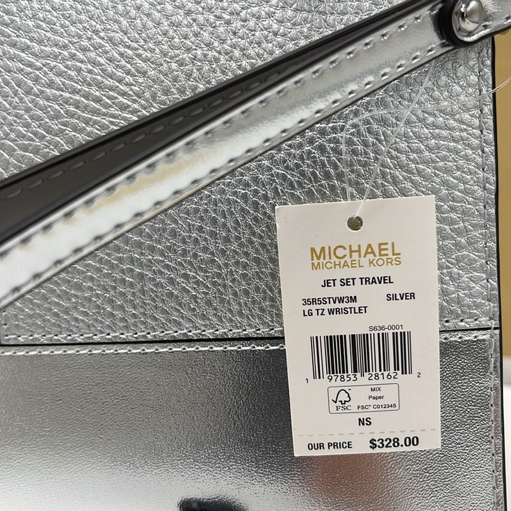 Michael Kors Jet Set Travel Lg TZ Studded Metallic Patchwork and Signature Logo - Picture 13 of 16